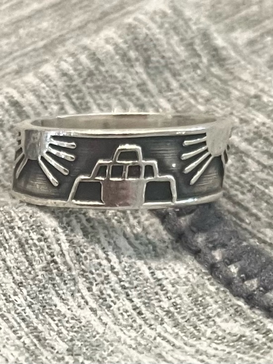 Jewelry - Sterling Silver Sunburst and Step Design Band